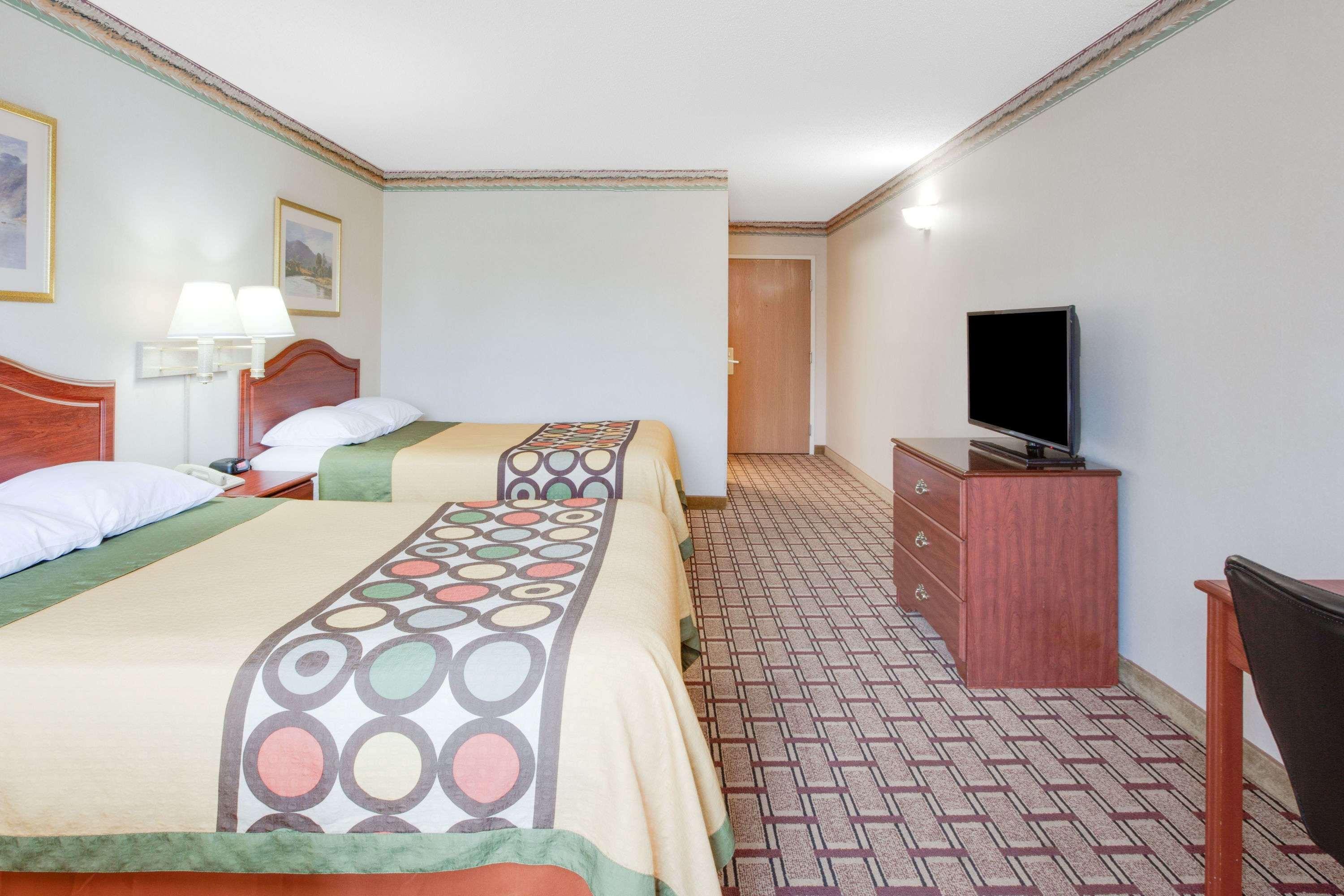 เบย์มอนต์ บาย วินด์แฮม ทราเวิร์ส ซิตี้ Hotel ทราเวิร์สซิตี้ ภายนอก รูปภาพ